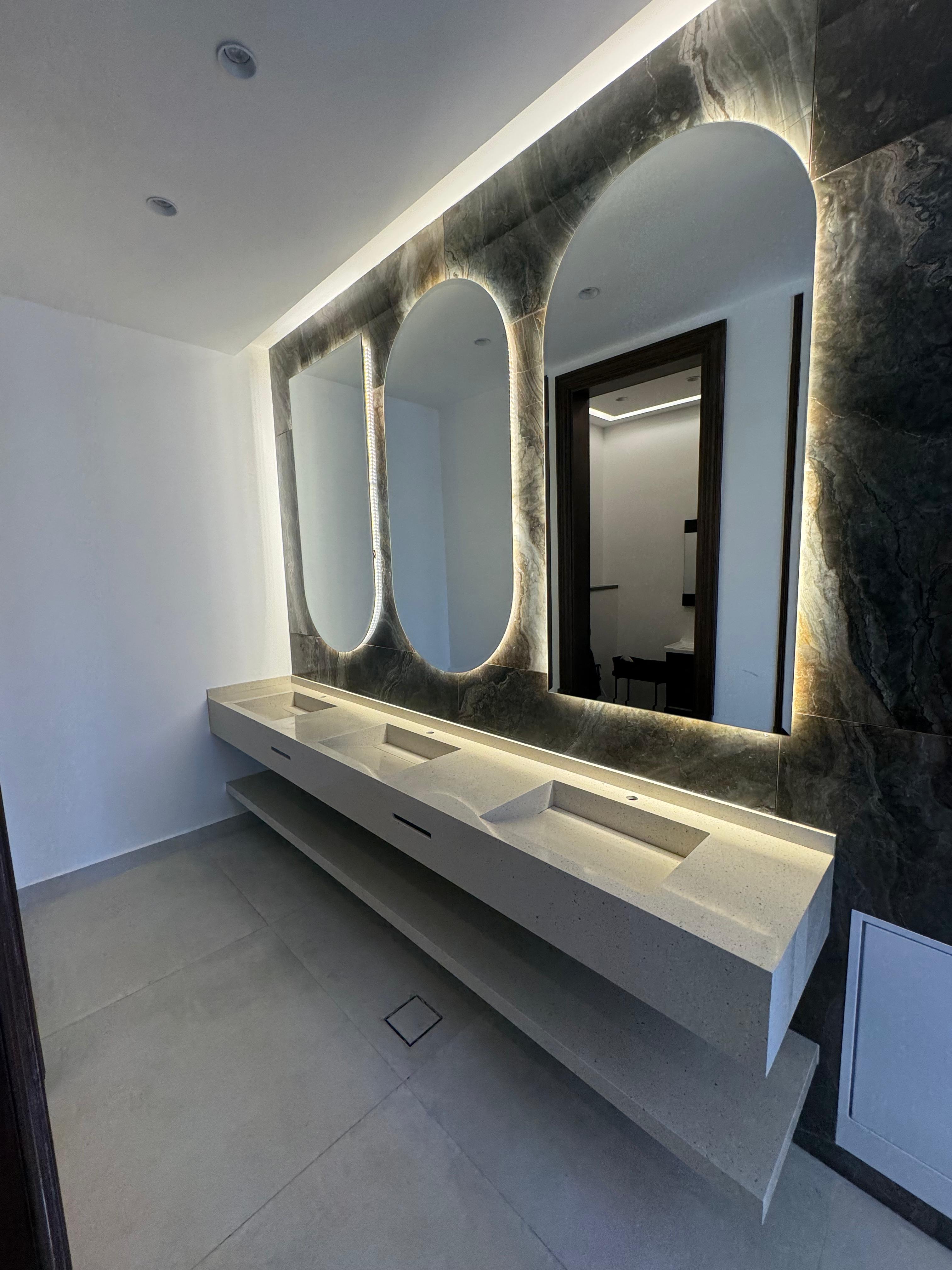 Contemporary Master Bathroom