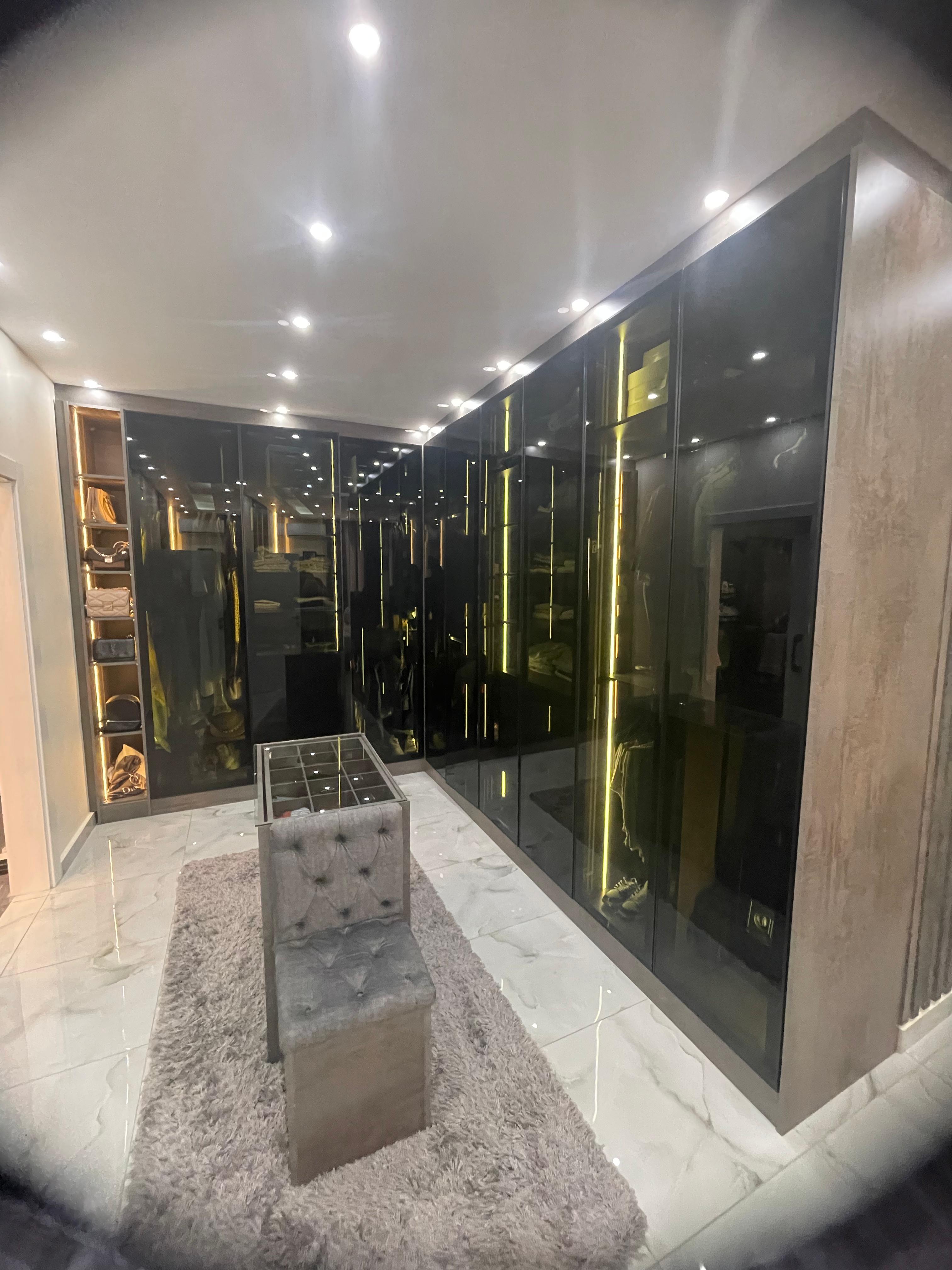 Designer Dressing Room